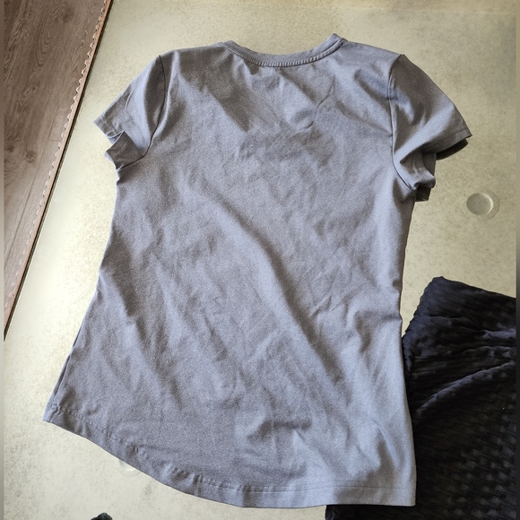 Leggings and top Bundle - Picture 6 of 6